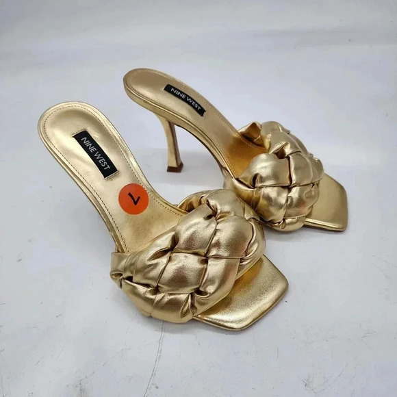 NINE WEST Yoyo Heeled Slide Sandals Gold Braided Festive Sz 7 M - Picture 1 of 10